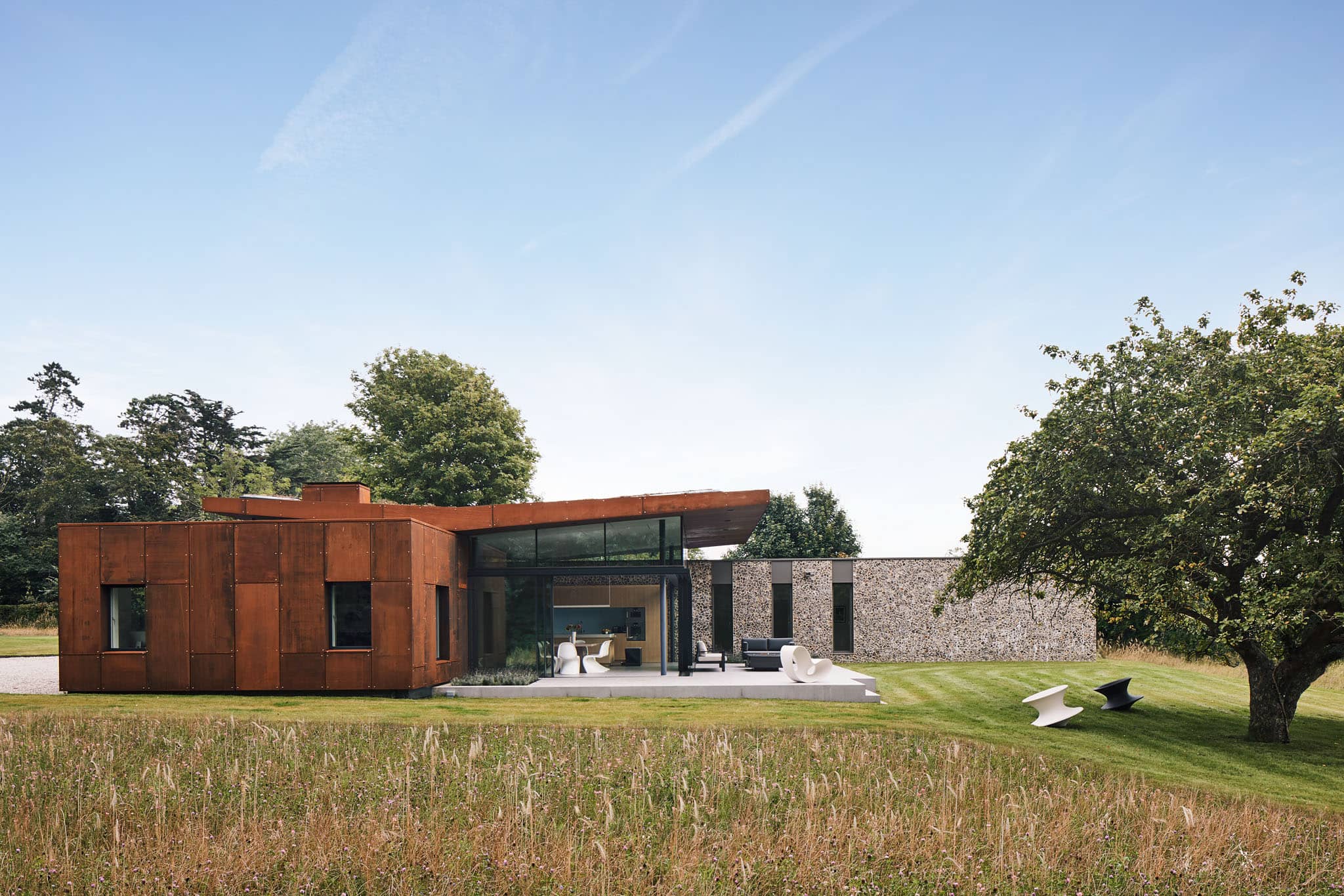 Hudson Architects Showcases The Beauty Of Modern Cob Construction - fdppetr