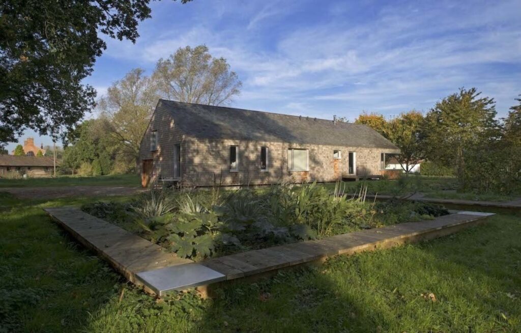 Cob Constructions Unexpected Comeback Hudson Architects Lead The Way - p8tt5g6